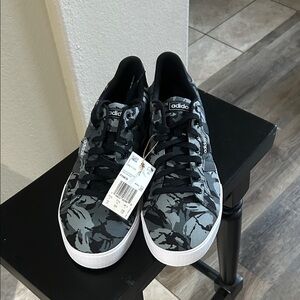 NWT Adidas Men's Black and White Camouflage Sneakers 11.5